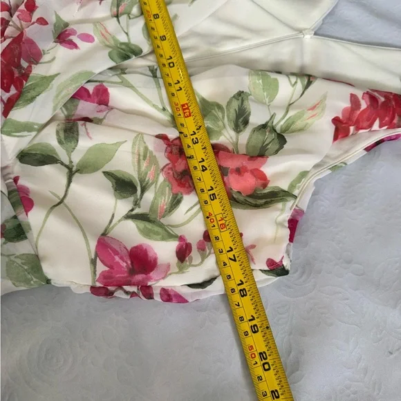 Roz & Ali White Maxi Skirt with Pink & Red Floral Print - Picture 6 of 6